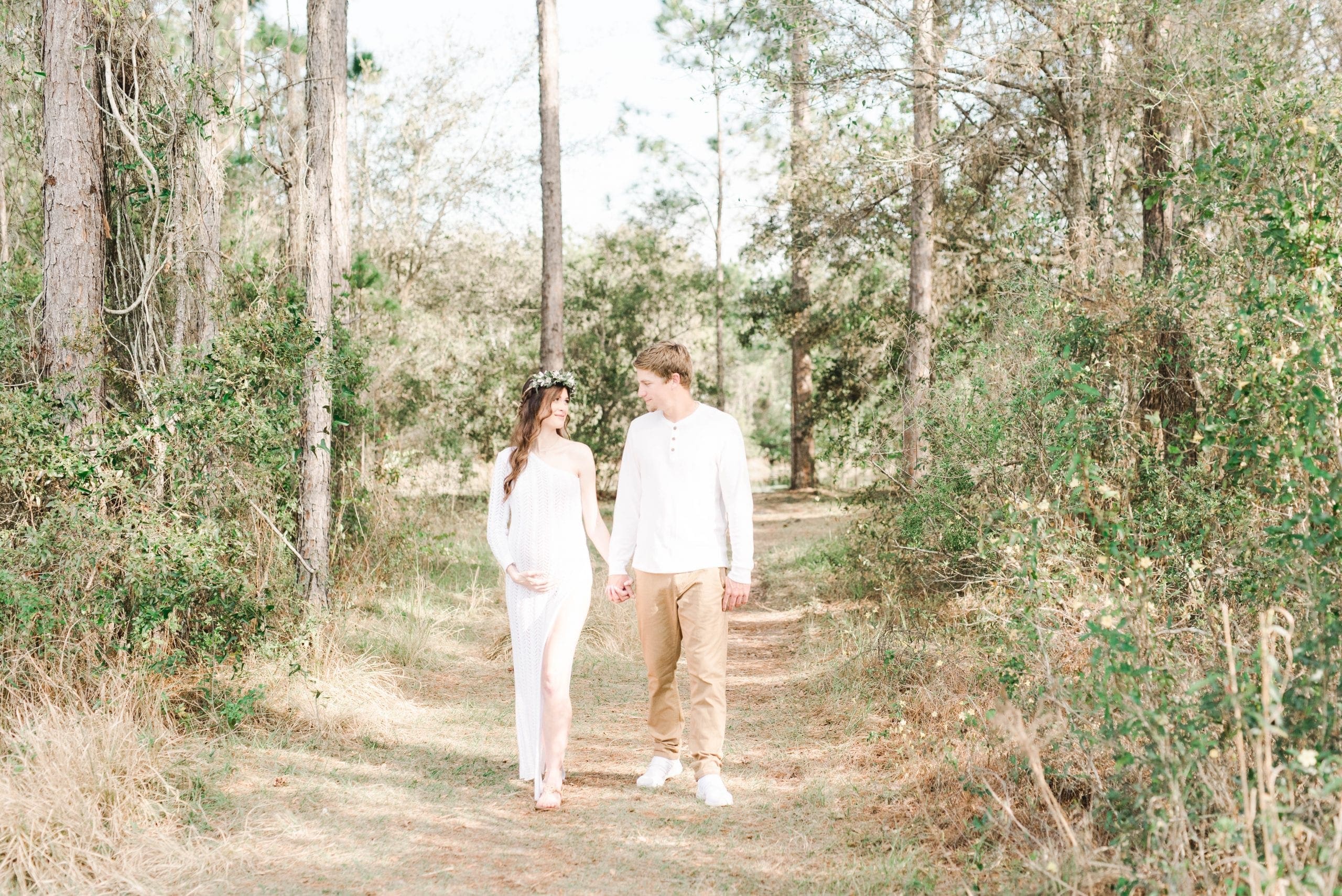 A Dreamy Location | A Beautiful Family Maternity Session