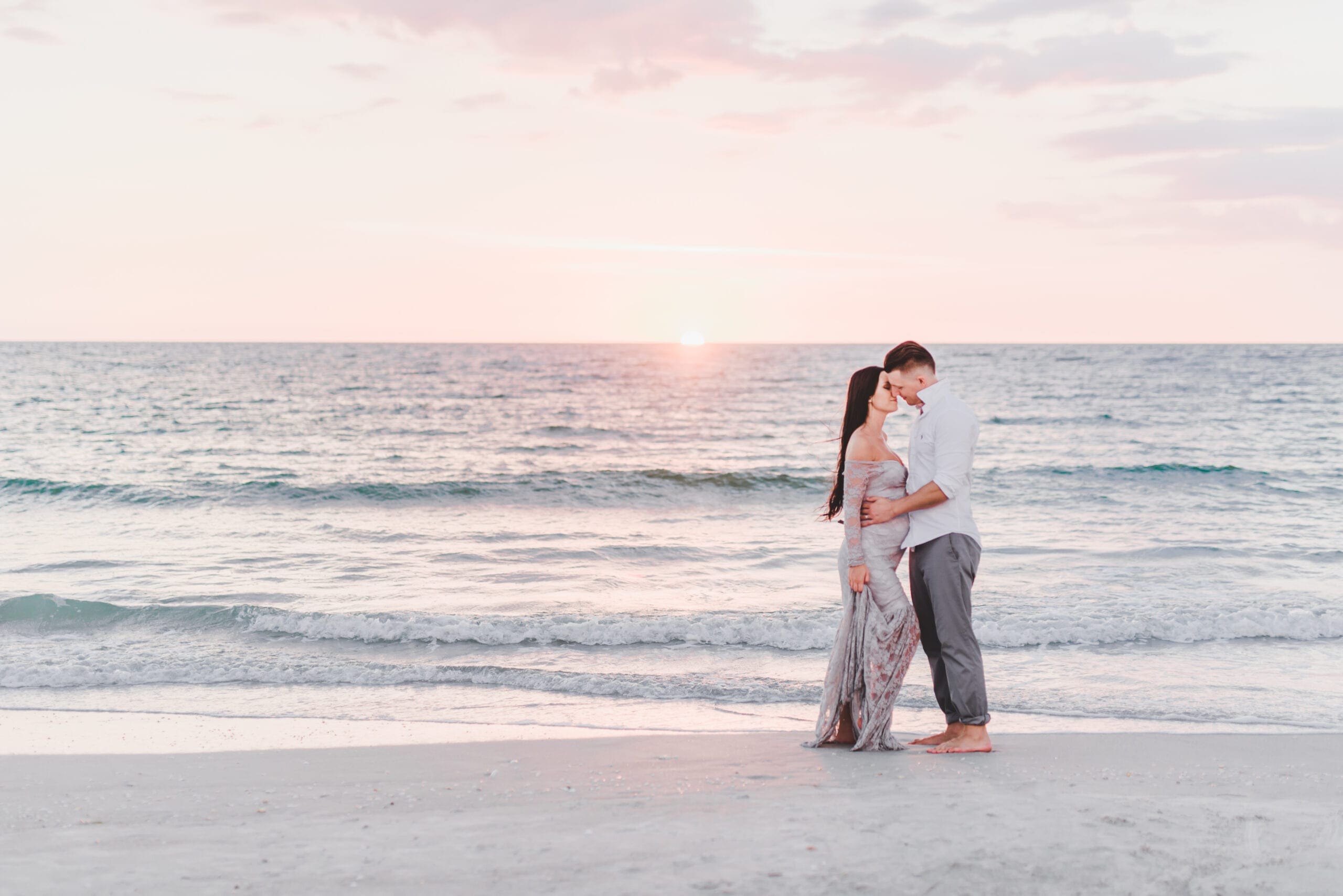 Golden Hour Perfection | Sunset Maternity Session
