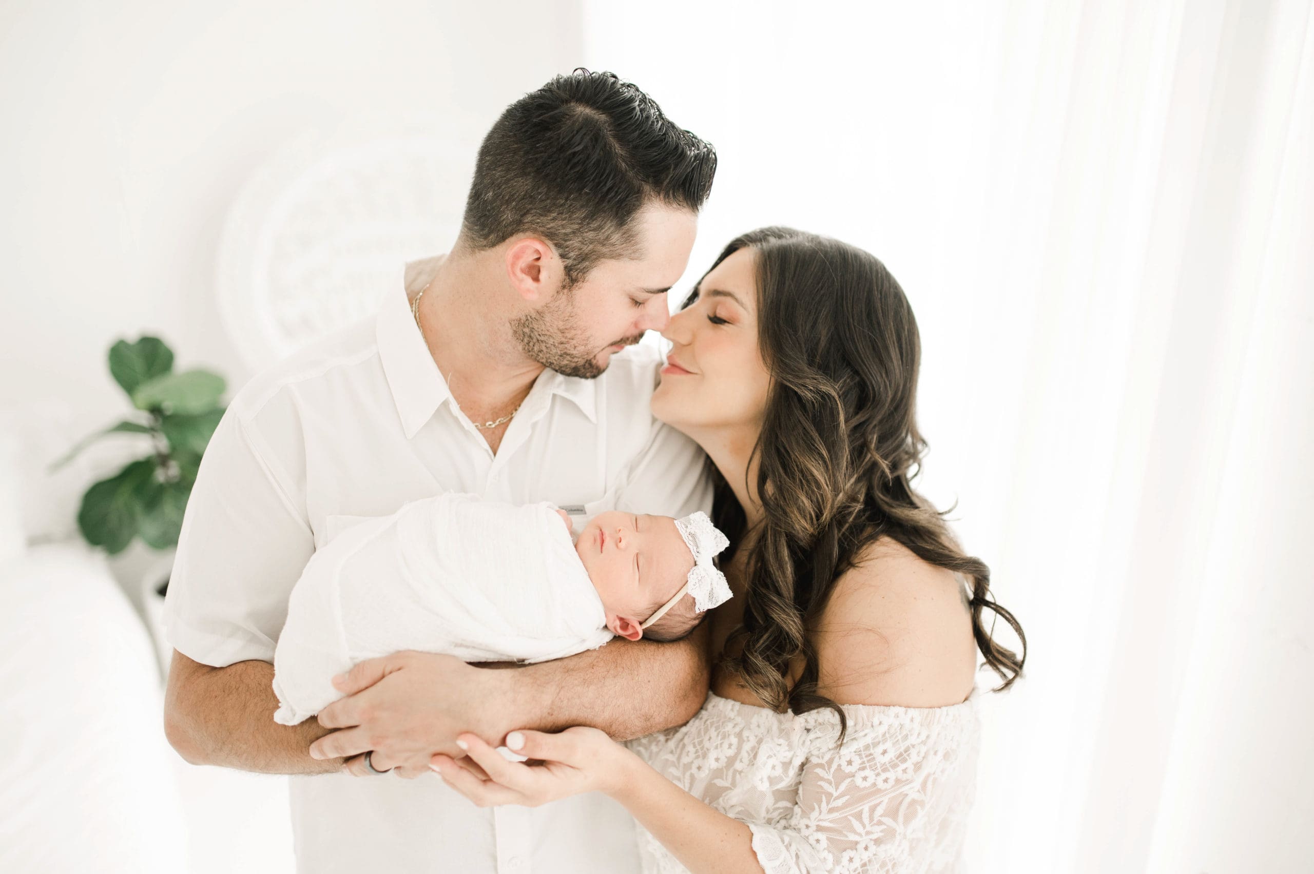 Newborn Natural Light Photography | Welcome baby Girl!
